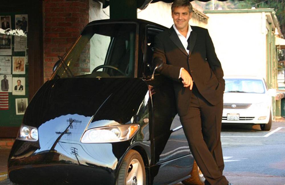 George Clooney - Tango 600 @gonher / Twitter.com