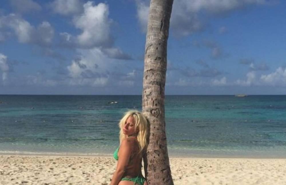 Paradise Island, Bahamas @enews/Pinterest