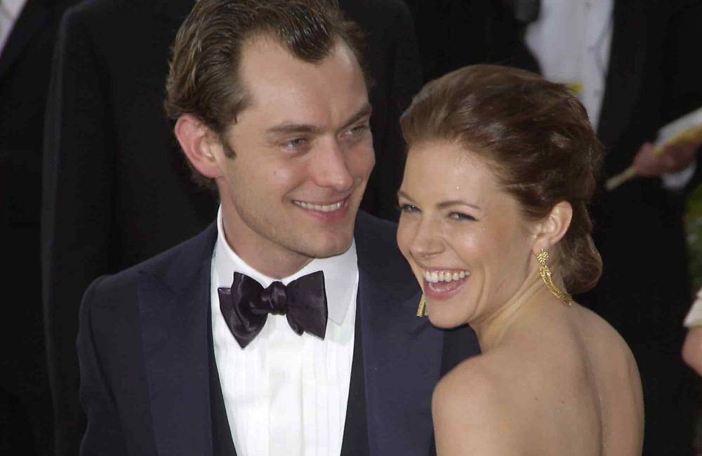 Sienna Miller and Jude Law ©Featureflash Photo Agency/Shutterstock.com